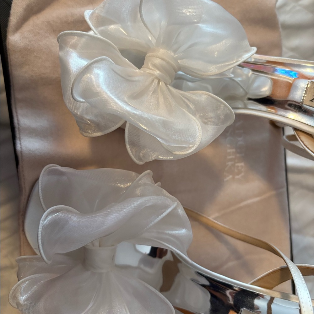 Badgley Mischka Women's White Heeled Sandals - Picture 4 of 4
